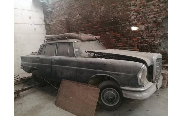 toute piece mercedes 220 s 1960