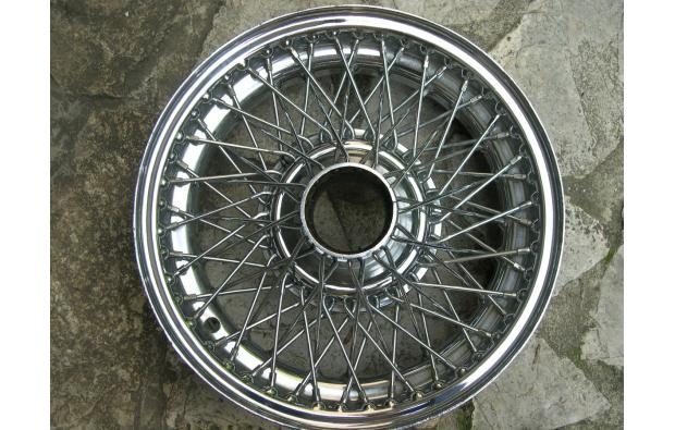 Vends jantes chromées JAGUAR E Vends jantes chromées JAGUAR E