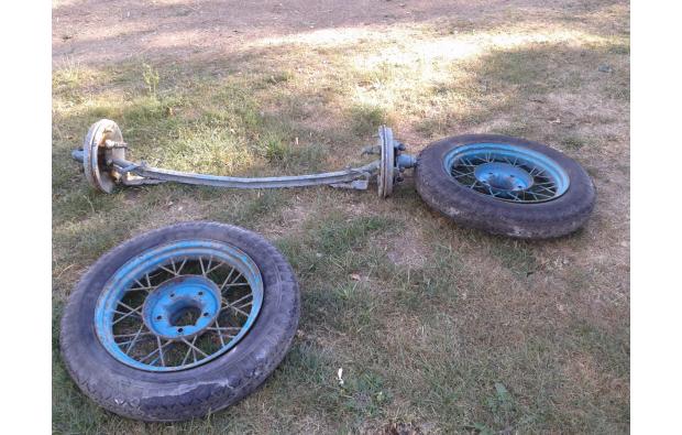 essieu avec ses roues essieu avec ses roues