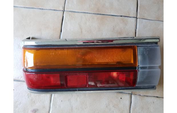 feu Mazda GLC RH Occasion OEM 043-6848 feu Mazda GLC RH Occasion OEM 043-6848