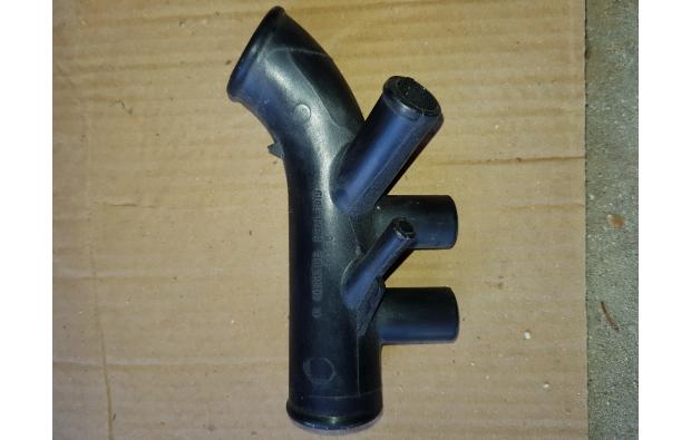 Raccord circuit refroidissement Omega A Raccord circuit refroidissement Omega A
