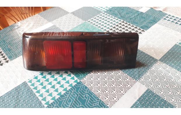 Feu arriere FORD SIERRA Feu arriere FORD SIERRA