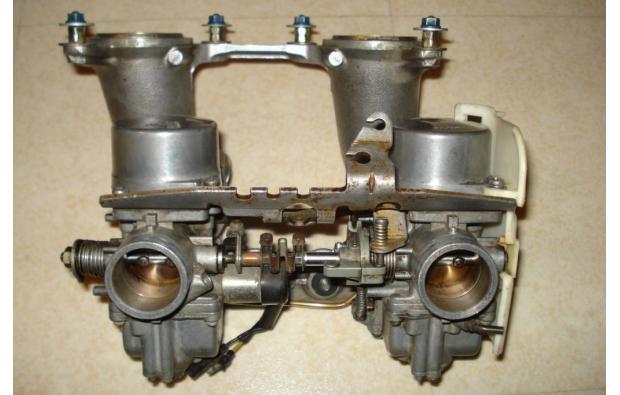 Double carburateur triumph acclaim Double carburateur triumph acclaim