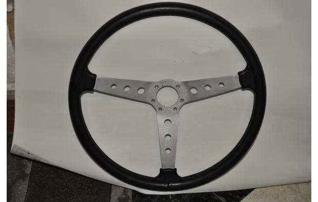 Volant HELLEBORE INNOCENTI mini-cooper Volant HELLEBORE INNOCENTI mini-cooper