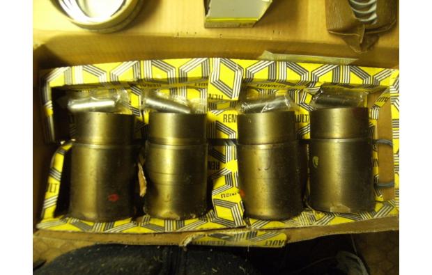 Pistons / joints / R 12 Pistons / joints / R 12