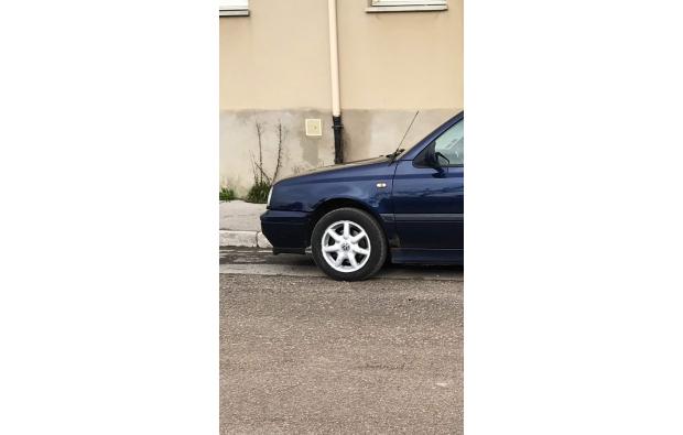Aile gauche avant golf 3 cabriolet Aile gauche avant golf 3 cabriolet