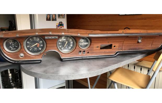 tabeau de bord alfa roméo GT 1600 tabeau de bord alfa roméo GT 1600