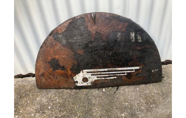Cache roue aile ar gauche Peugeot 302 Cache roue aile ar gauche Peugeot 302