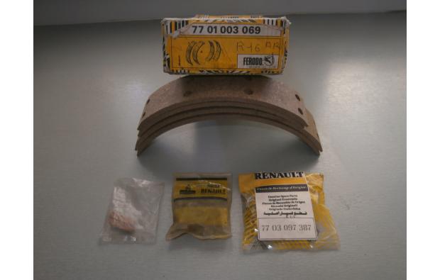 Garniture de frein AR RENAULT R 16 Garniture de frein AR RENAULT R 16