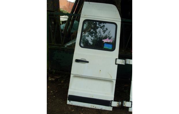 pièce Mercédes MB 100 pièce Mercédes MB 100