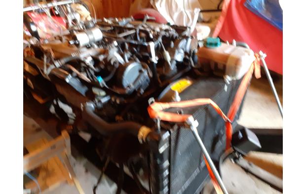 motor de jaguar v12 + boite de vitesse motor de jaguar v12 + boite de vitesse